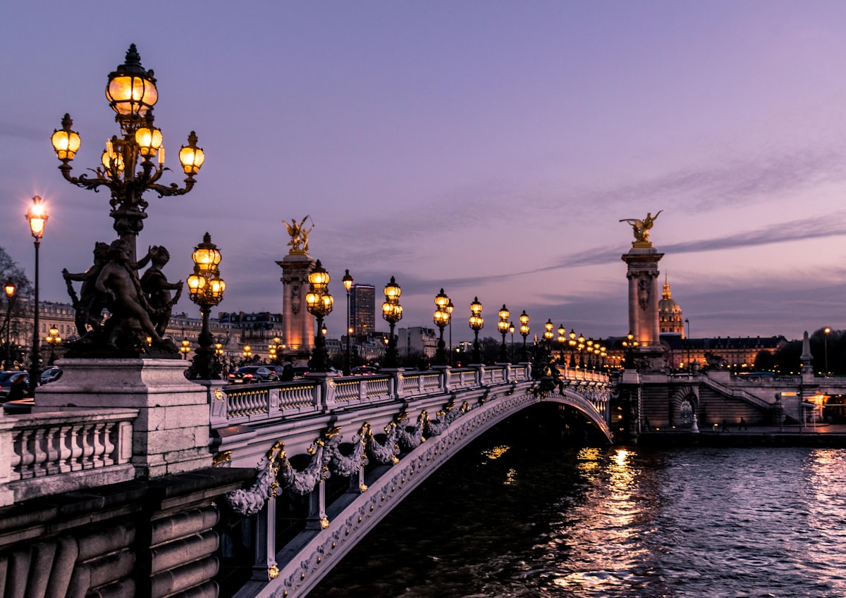 Messaging travel destination